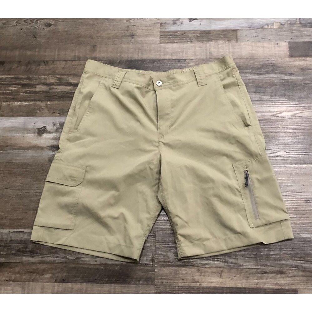 Columbia Mens Size 36 Beige Lightweight Cargo Shorts